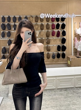 M900黑色一字肩上衣设计感小众女t恤短袖2026新款露肩辣妹夏体恤