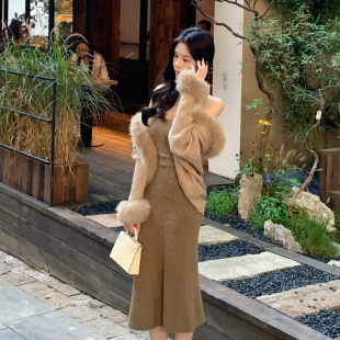 春秋高级感时尚 超好看短款 外套连衣裙女秋冬2025新款 M900毛针织衫