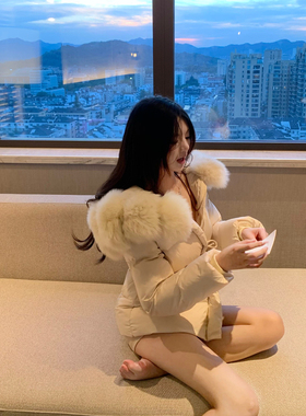 M900羽绒服女冬季小个子2026新款短款收腰大毛领超好看时尚面包服