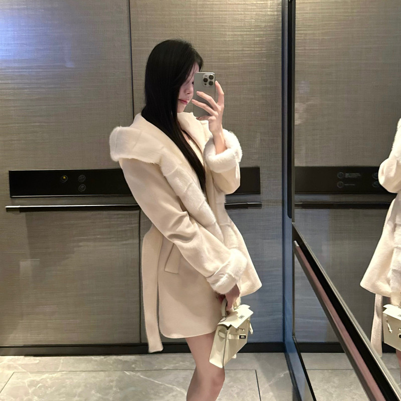 M900白色大衣女外套秋冬高级感毛呢2025年新款呢子长款小个子百搭