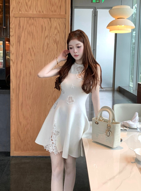 M900蕾丝镂空无袖背心连衣裙女秋冬收腰显瘦气质纯欲气质打底短裙