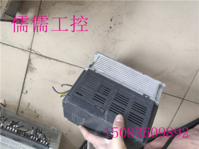 变频器 AC60-T3-1R5G/2R2P 2.2KW380V 实物拍摄 质量好