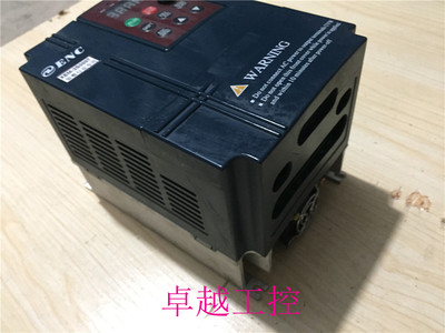 易能变频器 XEM-2S0007 0.75kw 220v 实物图 测试完好