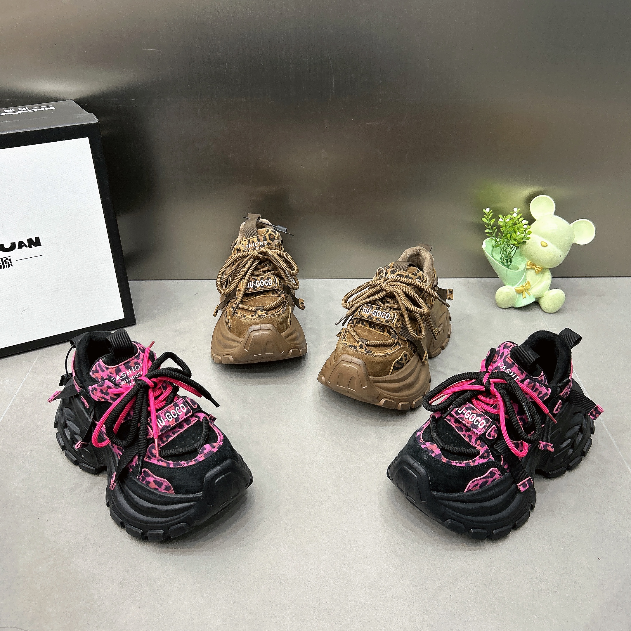 欧货爆款豹点厚底加绒增高老爹鞋女新款秋冬保暖松糕底休闲运动鞋