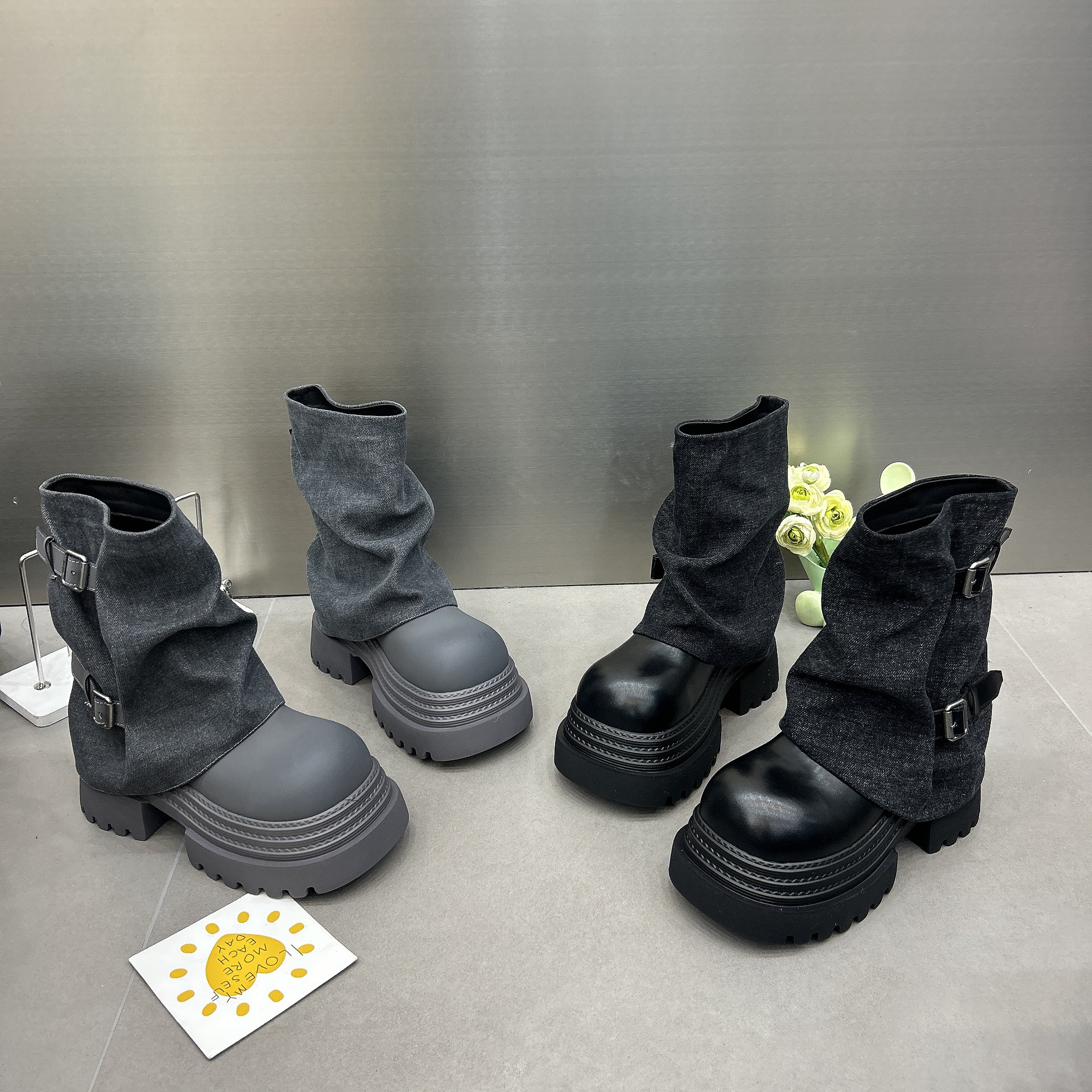 欧货2025新款不过膝裤管靴中筒靴女网红时尚皮带扣复古厚底堆堆靴