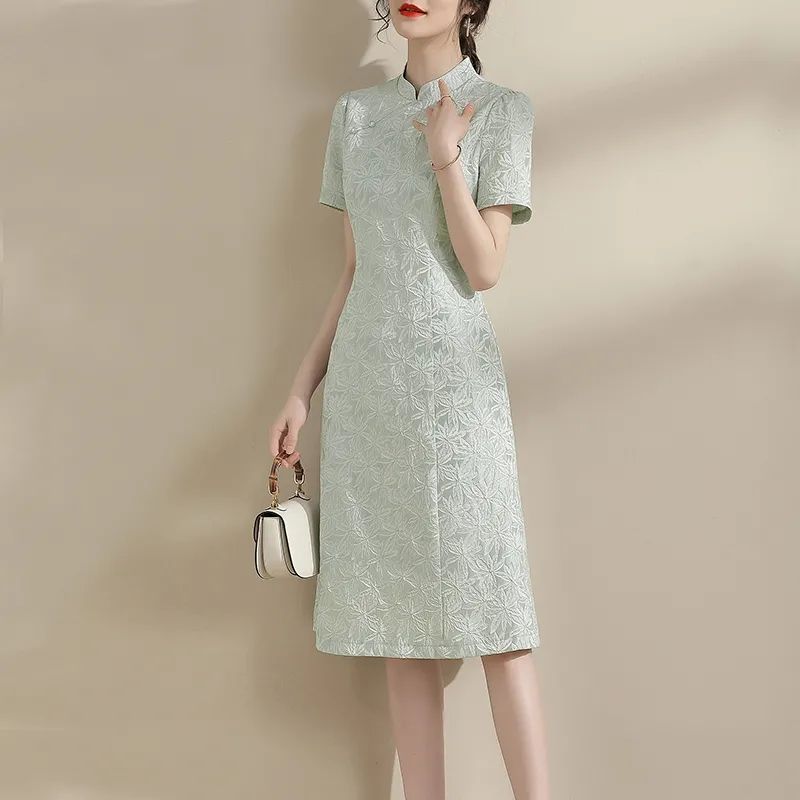 夏季新品时尚立领显瘦旗袍裙a字裙优雅百搭提花刺绣连衣裙女浅绿