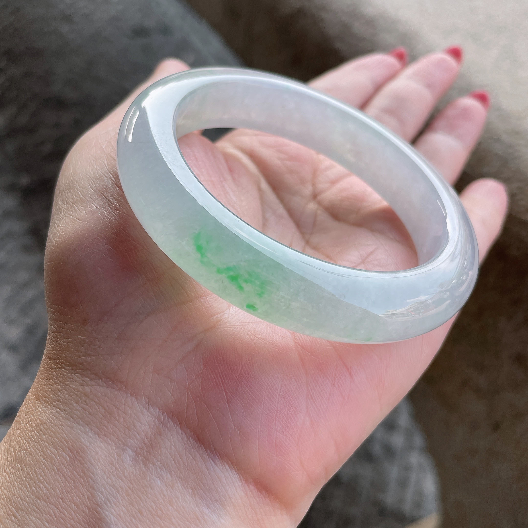 2026天然缅甸翡翠A货冰种飘绿花正圈手镯55圈口0319E8