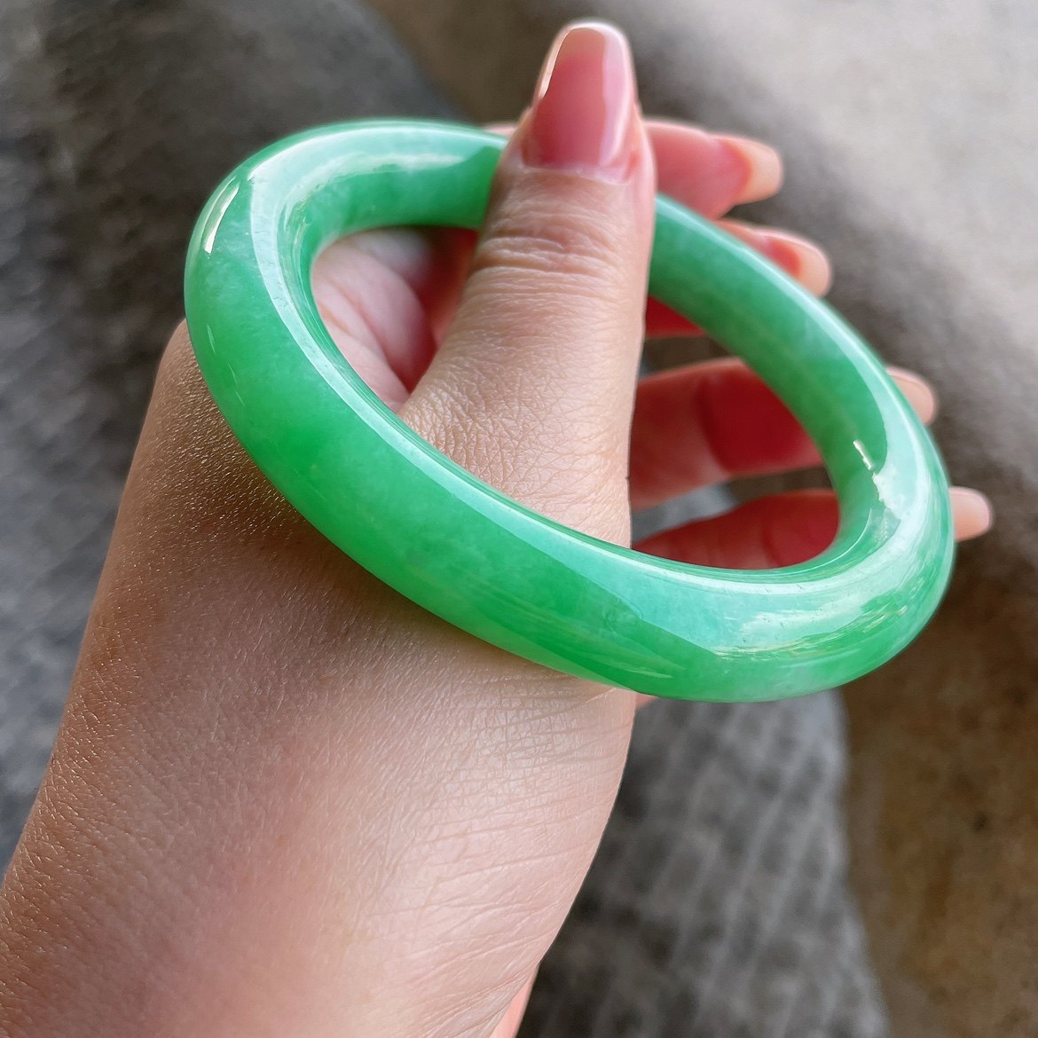 2026天然缅甸翡翠A货糯种满绿圆条手镯58圈口1225E11