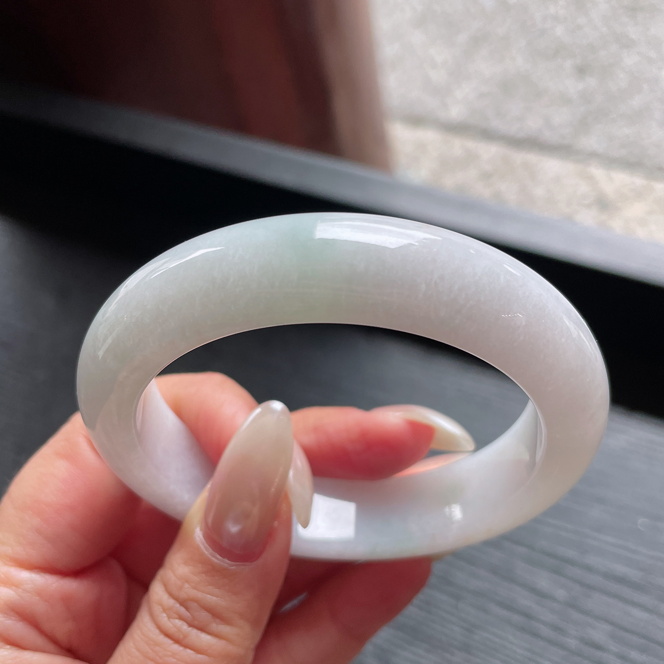 2026天然缅甸翡翠A货细糯淡绿正圈手镯58圈玉镯0226i3