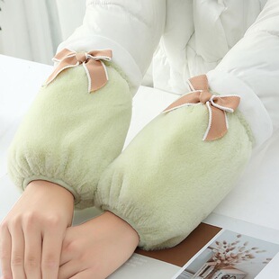 可爱蝴蝶结毛绒绒袖套女冬季加厚保暖学生护袖羽绒服袖头棉衣套袖