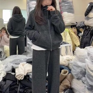 巨好看的两件套冬季女款休闲运动风加绒连帽拉链卫衣卫裤时尚套装