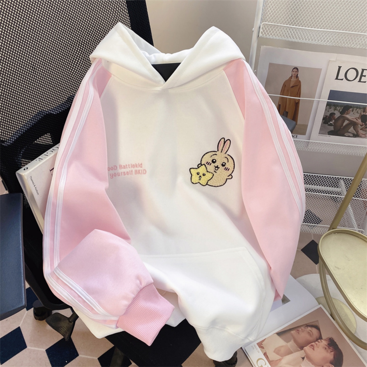 WASSUP美式复古条杠插肩卫衣