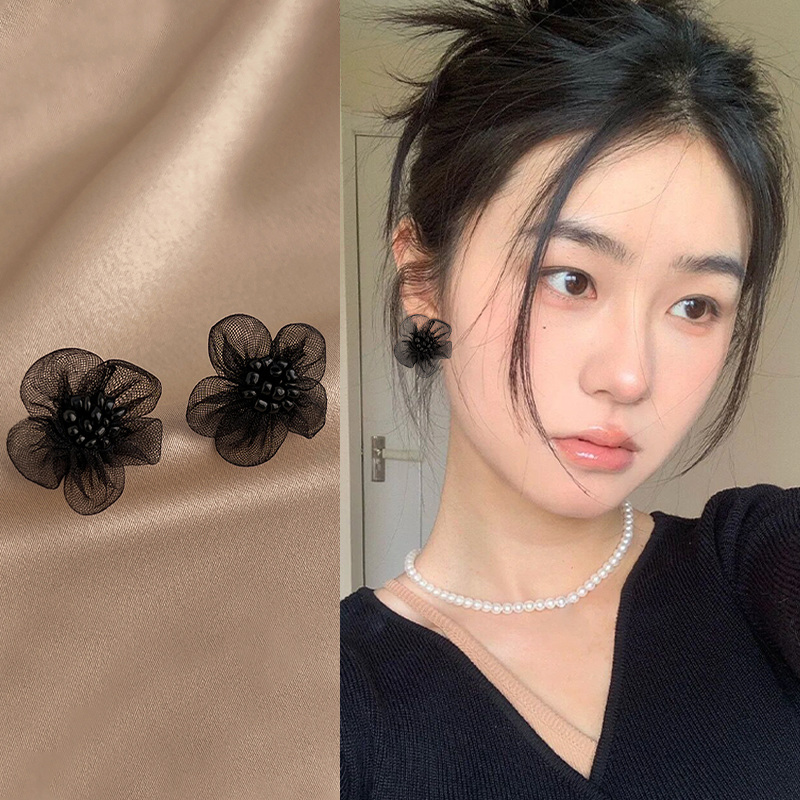黑色花朵耳夹无耳洞女轻奢高级感小众设计独特耳饰2025年网红爆款,饰品/流行首饰/时尚饰品新,耳夹,淘宝优惠券,粉丝福利购,淘宝优惠卷