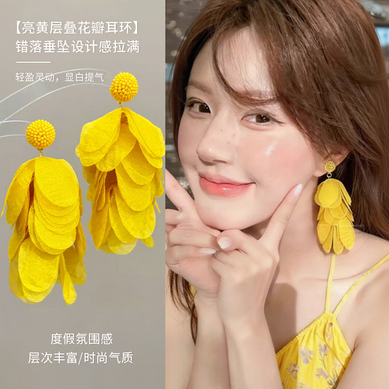 黄色流苏花瓣耳环女小众独特漂亮图片