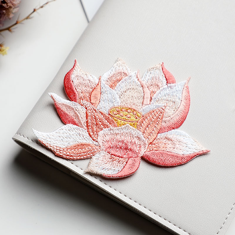 荷花民族风布贴刺绣补丁遮挡DIY饰品辅料衣服装饰4色可选背胶烫贴