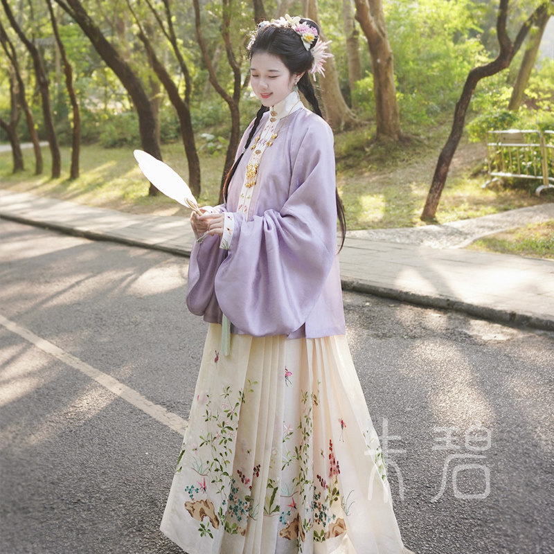 草虫花蝶图卷全绣花马面裙/褶裙/百迭/竖领对襟袄--  繁星草虫集