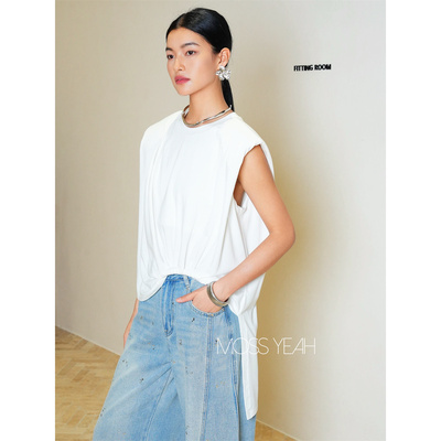 Moss烨 〓设计师〓莫代尔羊毛混纺 弧形下摆前短后长垫肩背心