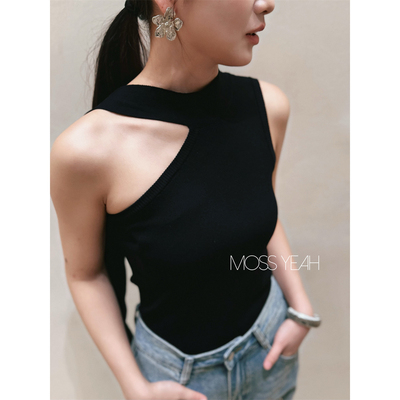 Moss烨 现货斜肩飘带 黑色弹力坑条修身针织背心