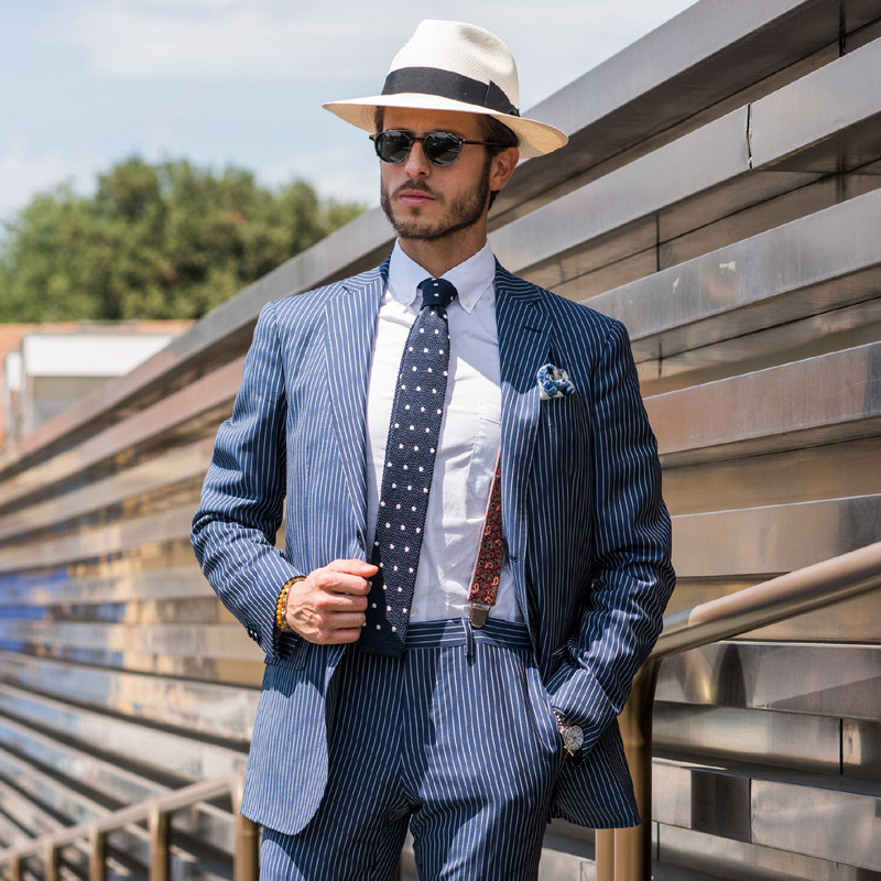 SPRING SUMMER MENS DARK BLUE PINSTRIPE FORMAL SUIT SUIT THIN MENS SINGLE-BREASTED NOTCH LAPELS AMERICAN CASUAL