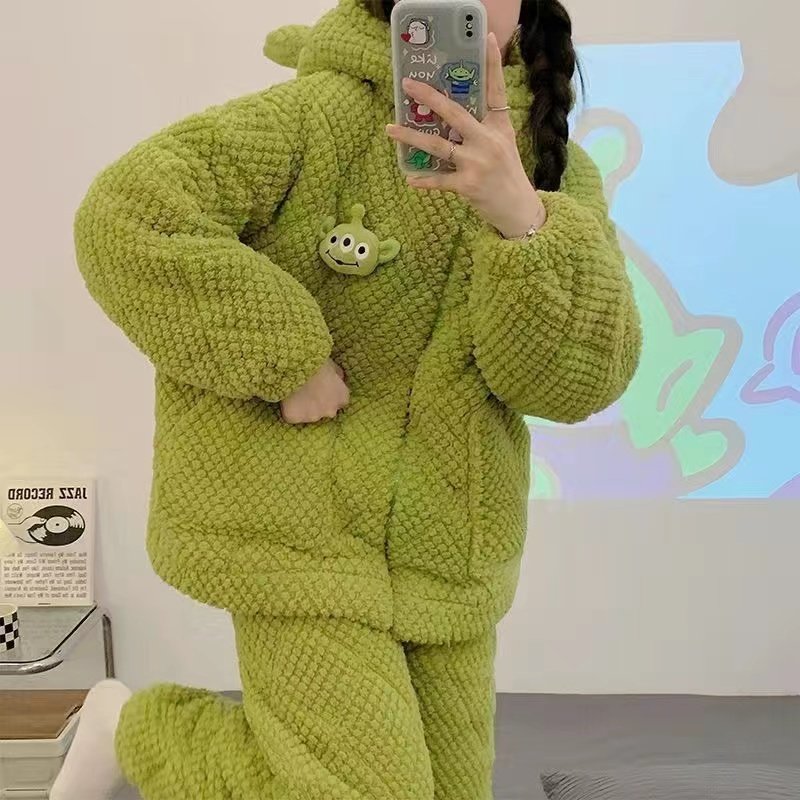 网红爆款三眼仔夹棉睡衣加厚加绒冬季可外穿珊瑚绒保暖连帽家居服,女士内衣/男士内衣/家居服,睡衣/家居服套装,淘宝优惠券,粉丝福利购,淘宝优惠卷