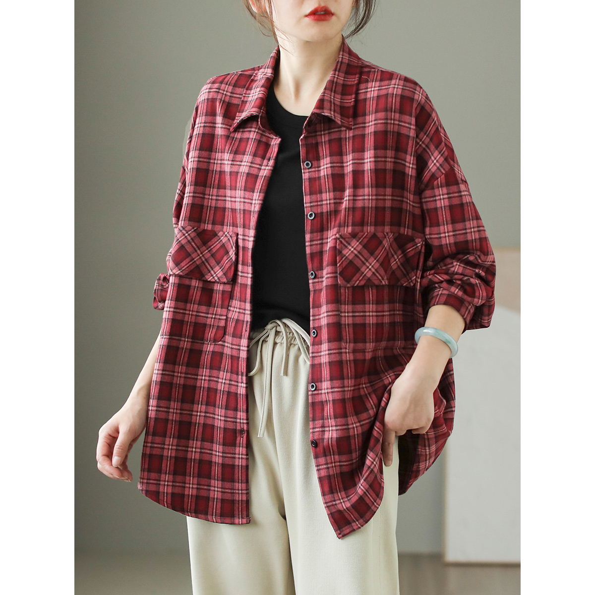 代勒宽松文艺纽扣长袖