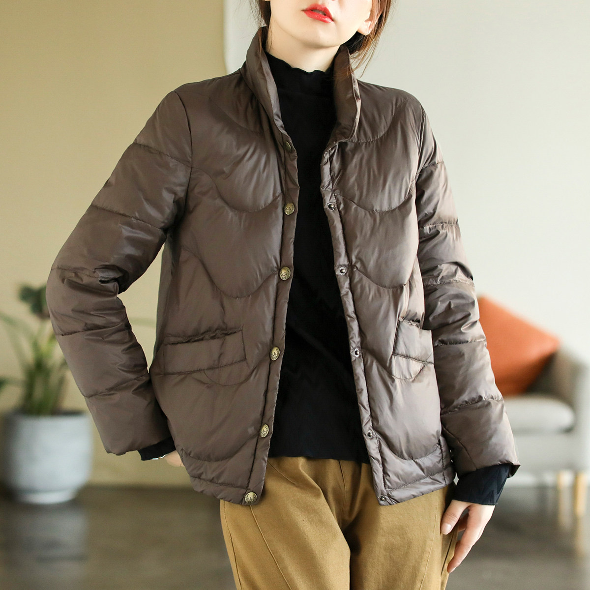 代勒原创文艺范简约新国标90白鸭绒短款羽绒服外套女小立领上衣潮