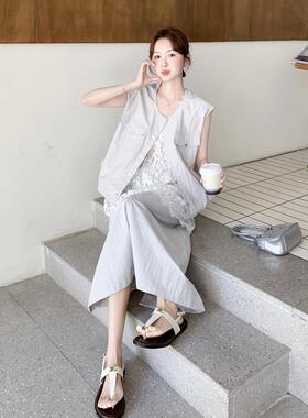 灰色女系松弛风套装夏季新款工装韩马甲蕾丝衫半身C251-682裙三件