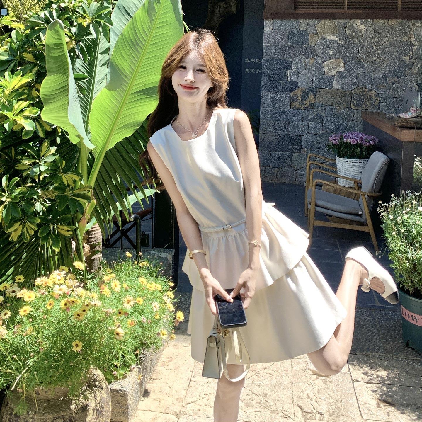 珍显珠白式小质香风无袖法连衣裙