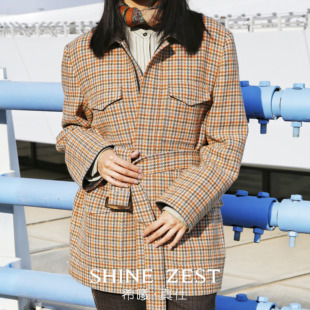 咖色格纹羊毛呢米娜聊大翻领A字造型长款大衣