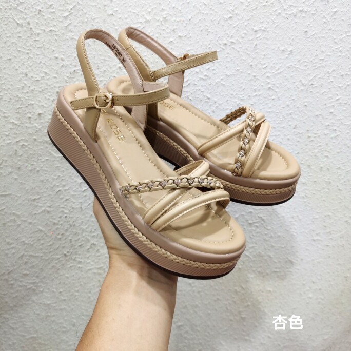 特价广州仙女风凉鞋女2026年夏季新款一字扣配裙子罗马水钻防水台