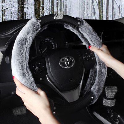 方向盘套毛绒新款天鹅水钻车载把套通用型车把套冬季方向盘套批发