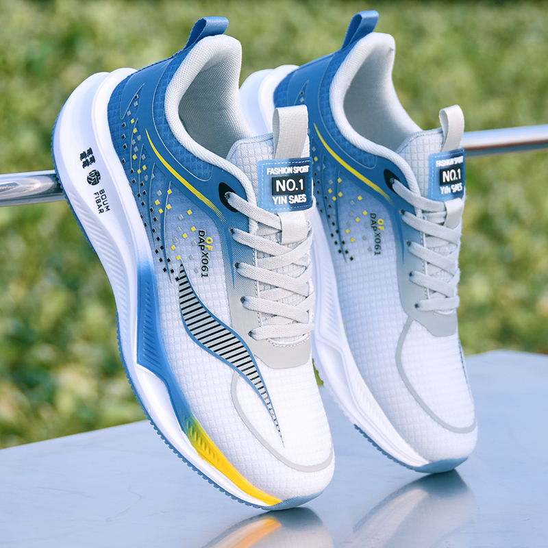 夏季男士透气运动鞋轻便跑步鞋
