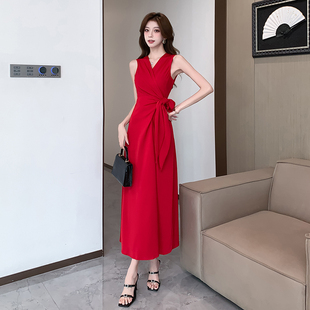 夏季新款无袖V领红色连衣裙女时尚淑女气质系带收腰显瘦高腰长裙