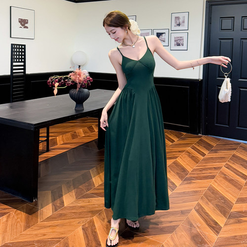 性感吊带裙露背修身收腰a字长裙