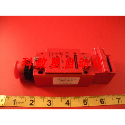 工业配件XCS-B703CA 安全联锁开关XCSB703CA AC15 240V 3A