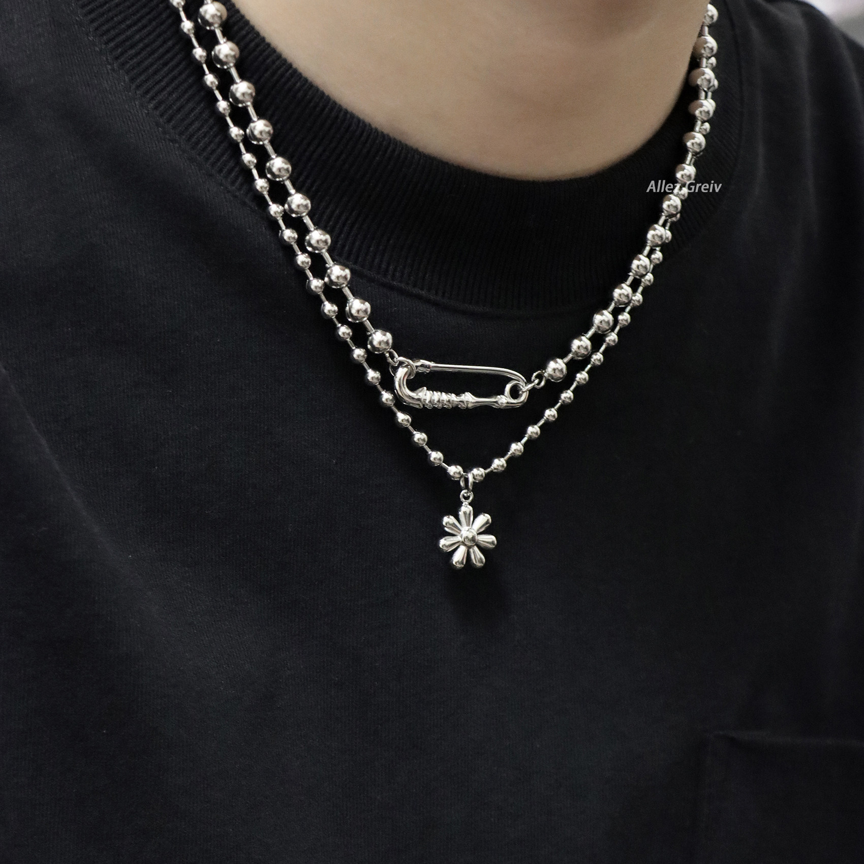 钛钢项链男款小众设计花朵图片