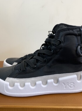 Y-3 KASABBARU 黑色运动鞋 F99800