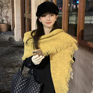 2025新款时尚含羊毛三角披肩女秋冬保暖防寒百搭外套纯色时尚围巾