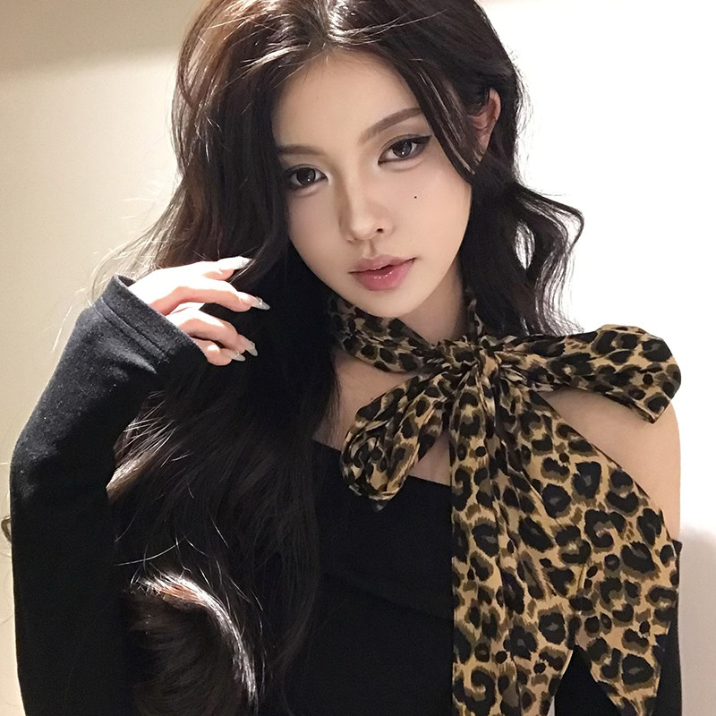 蜗牛爬爬家千禧辣妹风复古豹纹丝巾女2025年春新款个性时髦围巾,服饰配件/皮带/帽子/围巾,围巾/丝巾/披肩,淘宝优惠券,粉丝福利购,淘宝优惠卷