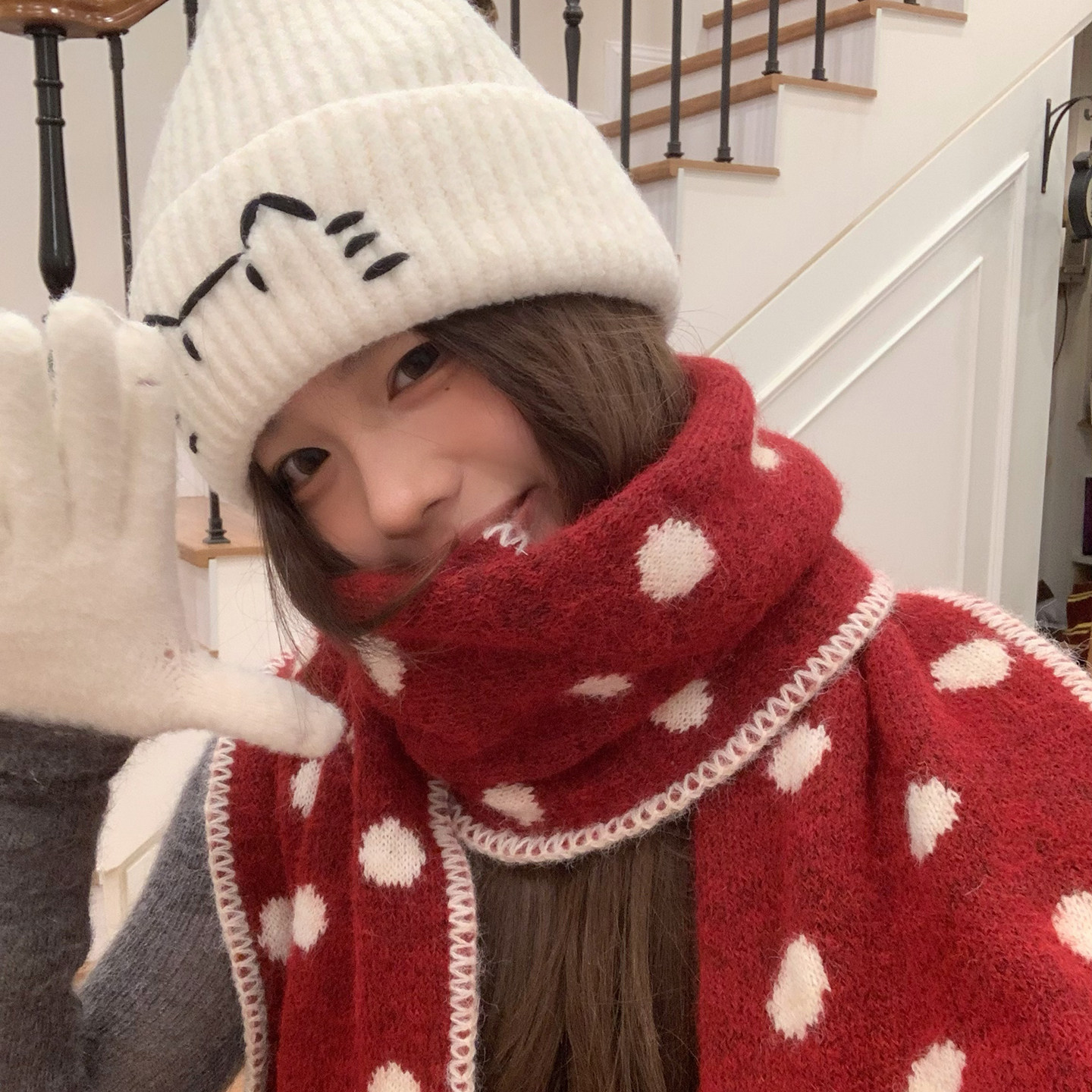 仿羊绒红色围巾女冬季百搭保暖防寒护颈长款披肩围脖女冬2025新款