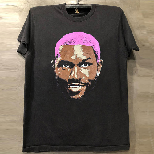 说唱歌手弗兰克·奥申美式体恤衫