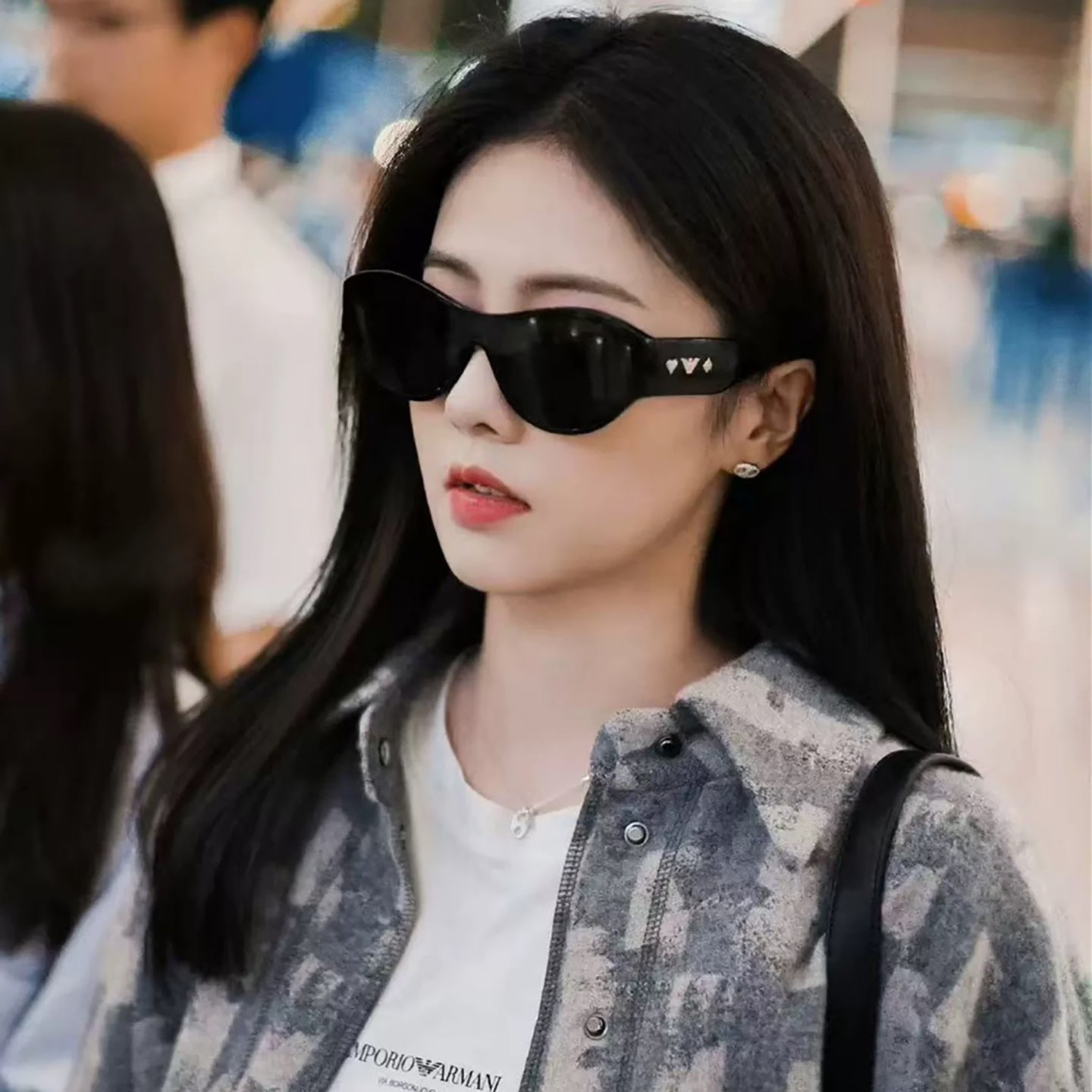 白鹿同款连体大框猫眼个性太阳镜男遮阳防紫外线高级感新款墨镜女