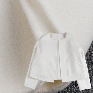 米白色短外套女双面羊毛绒呢大衣上衣高腰阔版可爱甜美保暖显瘦高