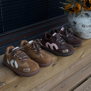 芭芭鸭男儿童鞋子德训运动鞋休闲板鞋加绒2025冬季女童学生二棉鞋