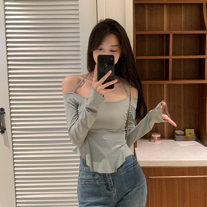 【清仓商品不退不换】妙龄美少女/挂脖一字肩纯欲长袖修身打底衫