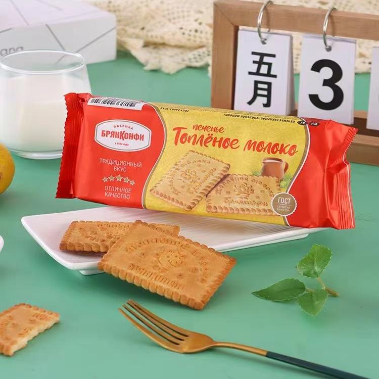 俄罗斯饼干原装进口淡香炼乳味早餐饼休闲代餐零食品爆款解饿新品