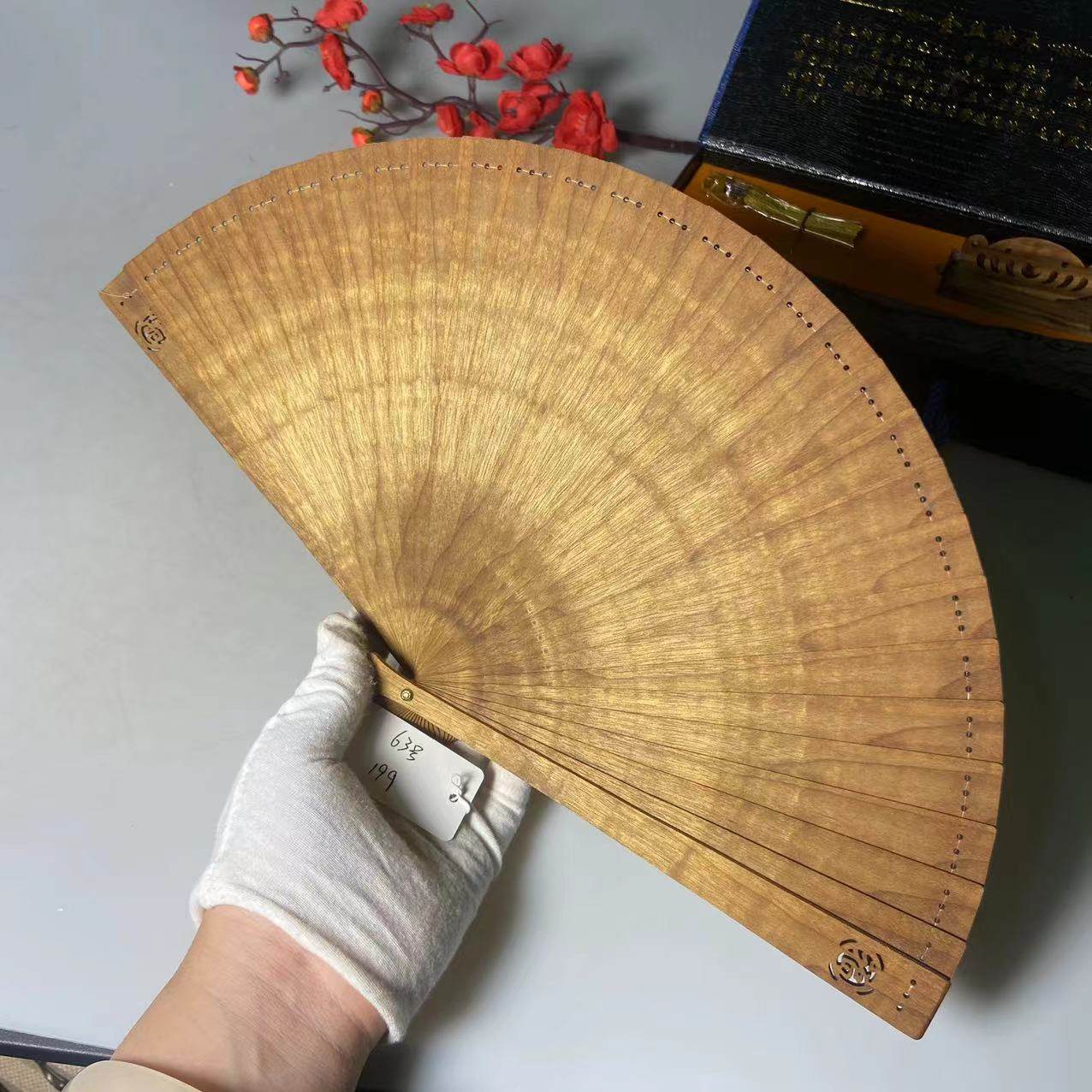 金丝楠木折扇高端复古礼盒中国风扇子摆设随身木质古风工艺扇S63