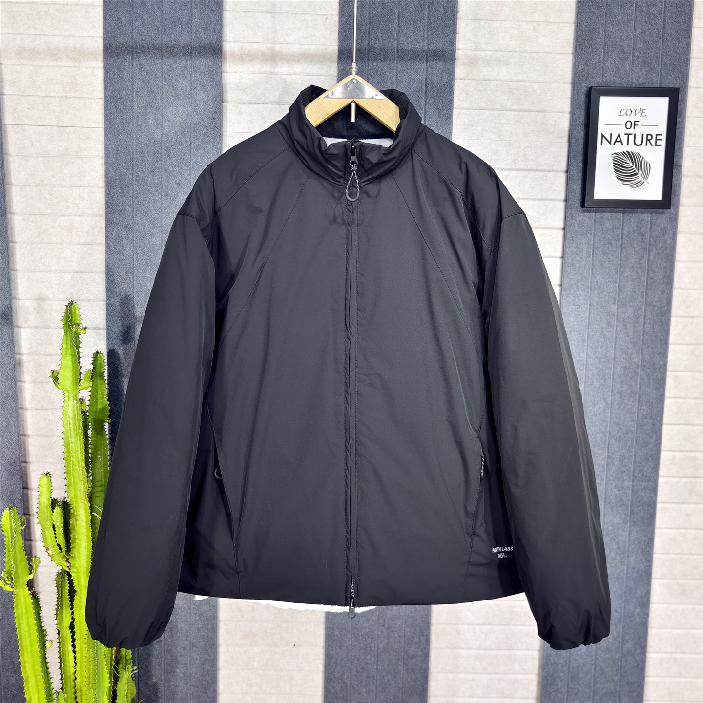 2025冬季男士轻薄立领羽绒服时尚商务休闲90绒石墨烯面料外套上衣