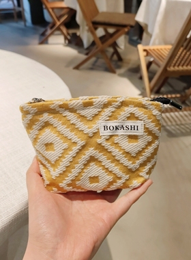 便携式小化妆包女大容量2025新款高级感外出旅行高奢零钱包收纳包