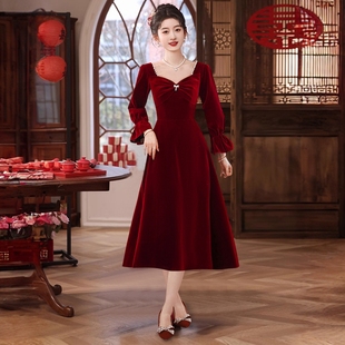法式敬酒服新娘高级感丝绒酒红色裙子订婚礼服日常连衣裙回门宴女
